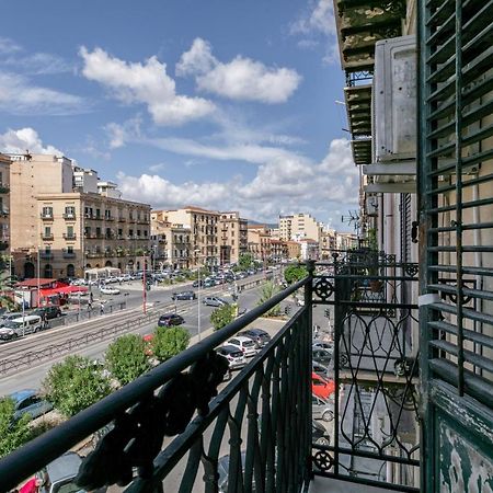 Corso Dei Mille Station Flat With Balcony Appartement Palermo Buitenkant foto