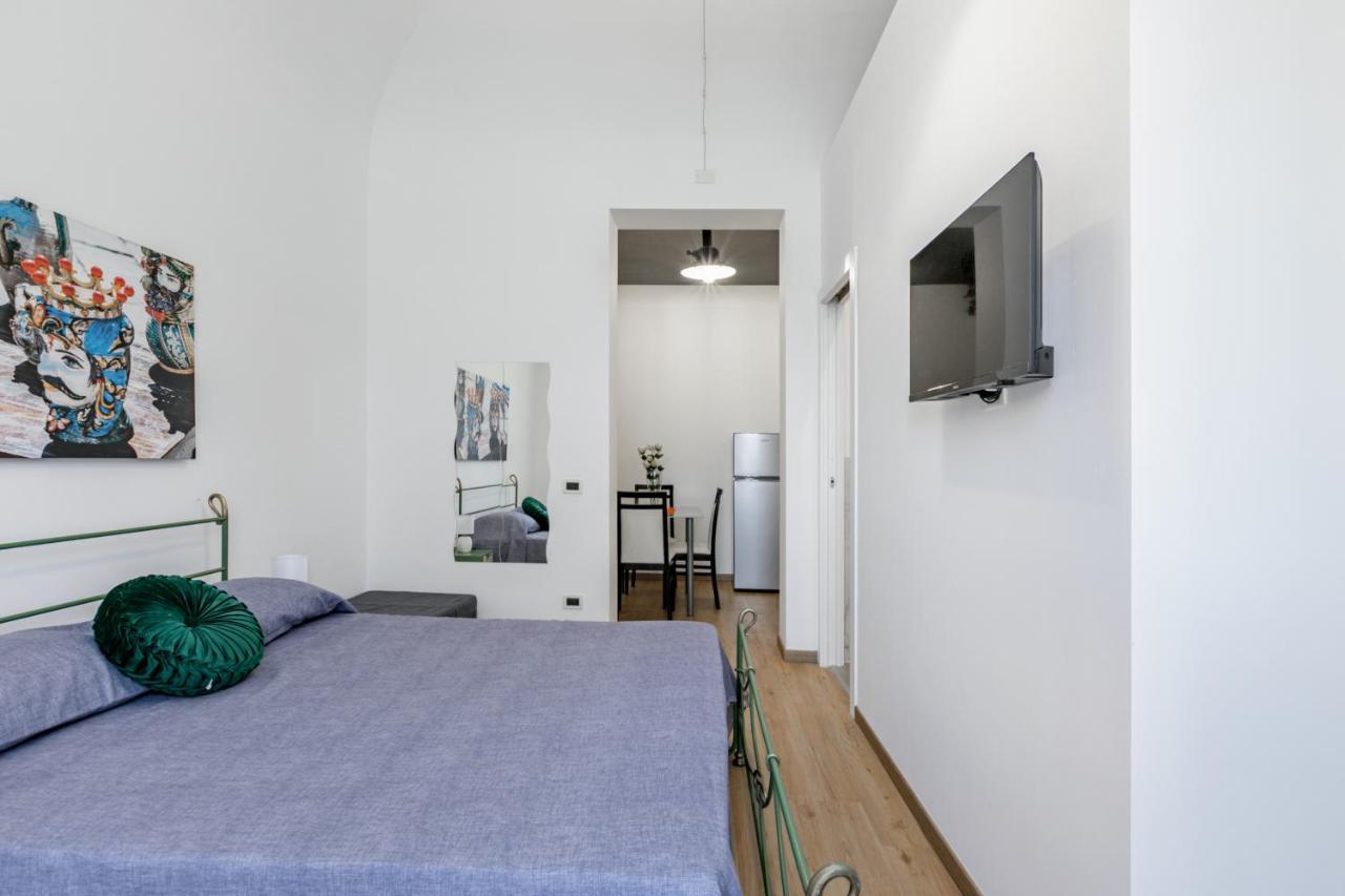 Corso Dei Mille Station Flat With Balcony Appartement Palermo Buitenkant foto