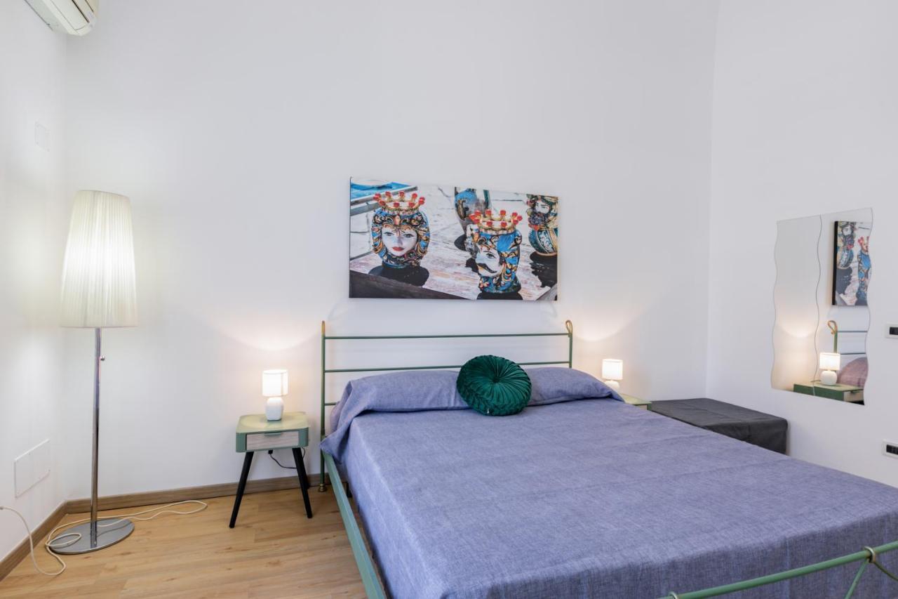 Corso Dei Mille Station Flat With Balcony Appartement Palermo Buitenkant foto